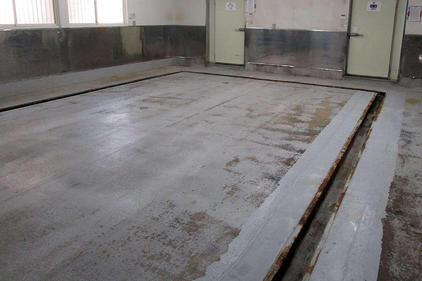 写真：食品工場（漬物工場）塗床工事施工前
