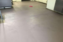 写真：工場　メタクリル樹脂　塗床工事　塗り床工事　床塗装　床改修　施工例　防塵床